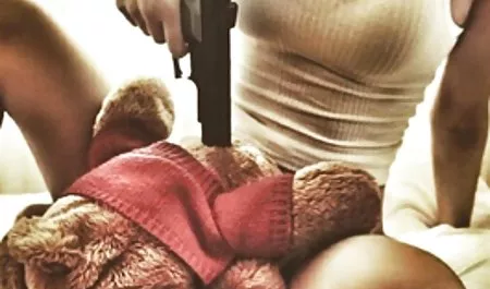 Bacaklar, konulu erotik film izle lezbiyen, aşk,