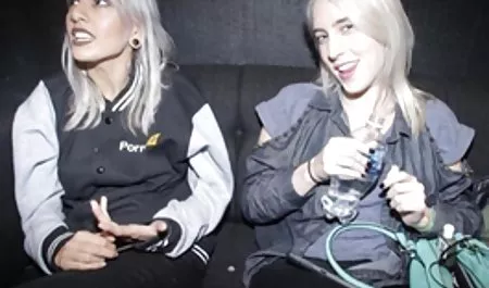 Esmer olgun karısı yabancı erotik