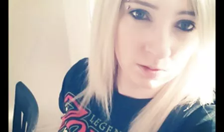 Webcam önünde erkek arkadaşının dövme kore erotik film izle
