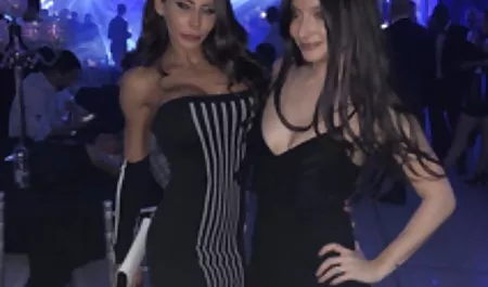 Esmer çin erotik film banyoda mastürbasyon