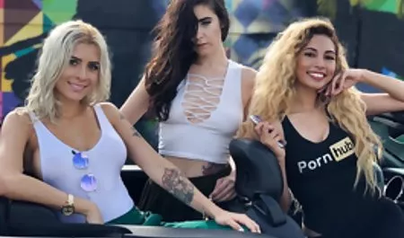 Siyah sevgilisi arabada seks türkçe altyazılı erotik film izle