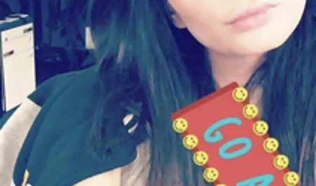 Puantiyeli erotik sex film iç çamaşırı