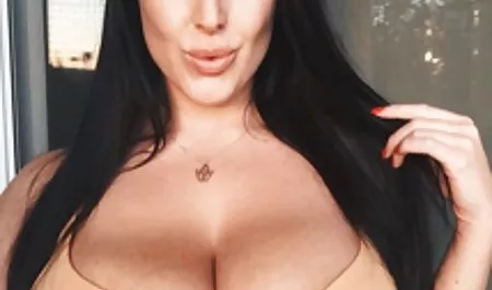 Elleri ve ayakları ile yatıştırıcı penis haddeleme erotik film izlemek