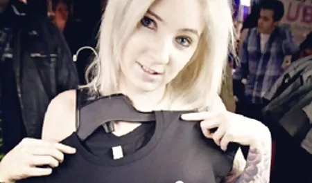 Sıcak amatör aldatma erotik film binme dildo