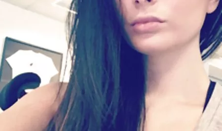 Evde genç hdfilmseli izle kız mastürbasyon